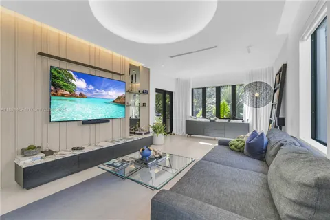 $1,750,000 | 445 Northeast 76th Street, Miami, FL 33138