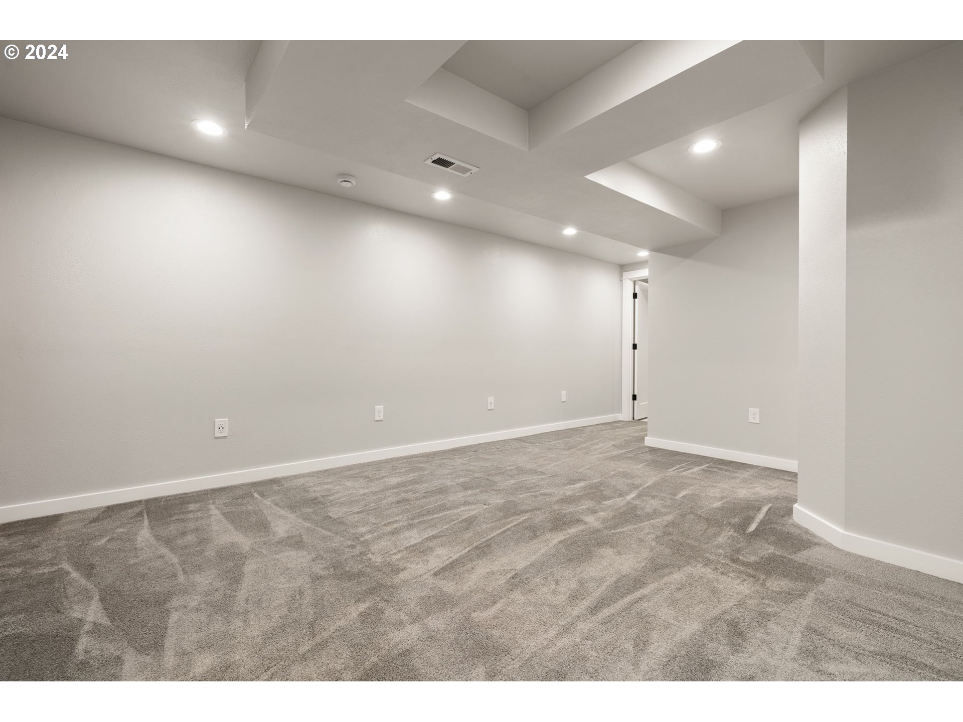 41124 East Larch Mountain Road Corbett, OR 97019 - Photo 15 of 26 Gallery Image 15