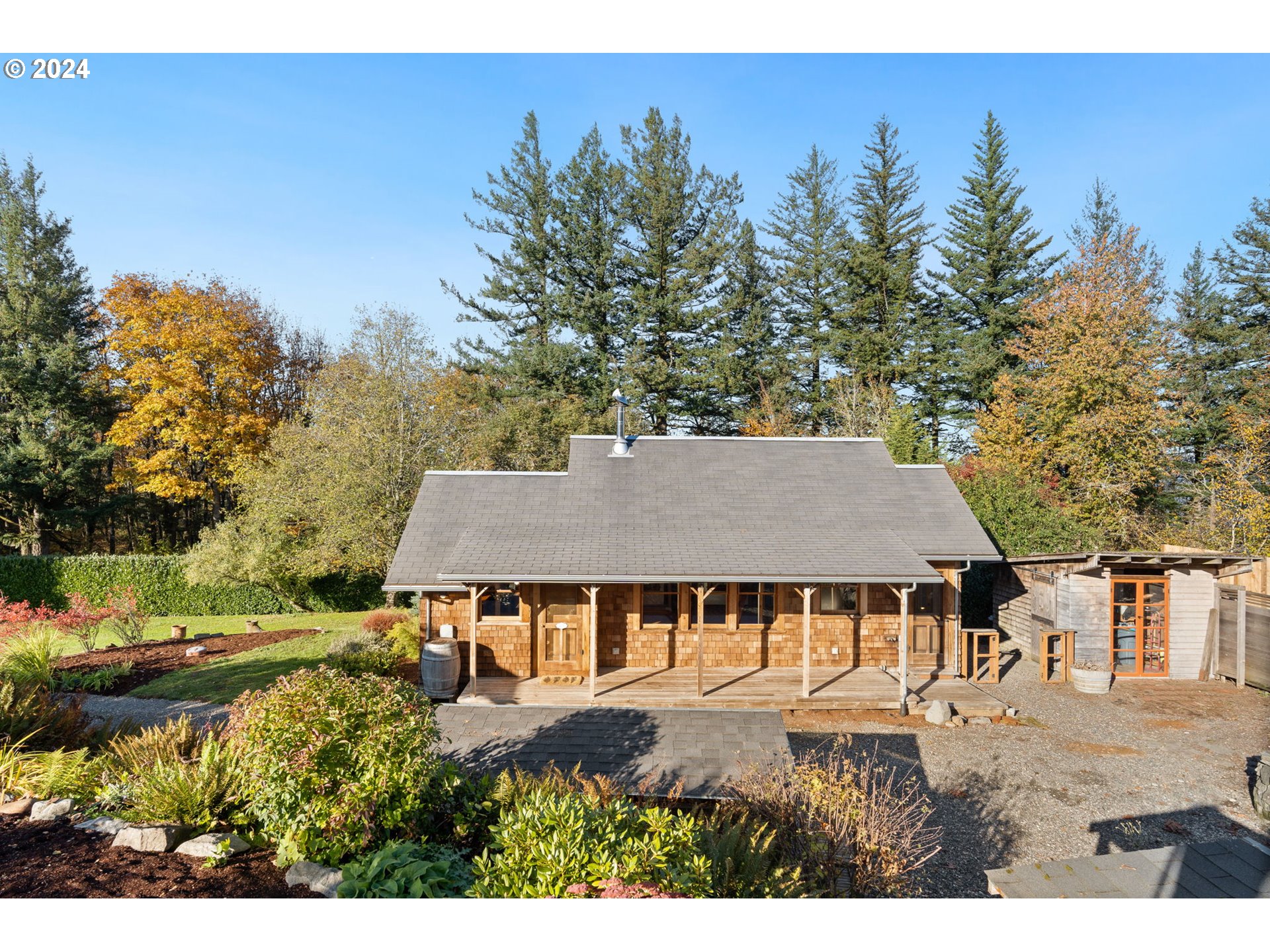 41124 East Larch Mountain Road Corbett, OR 97019 - Photo 3 of 26 Gallery Image 3