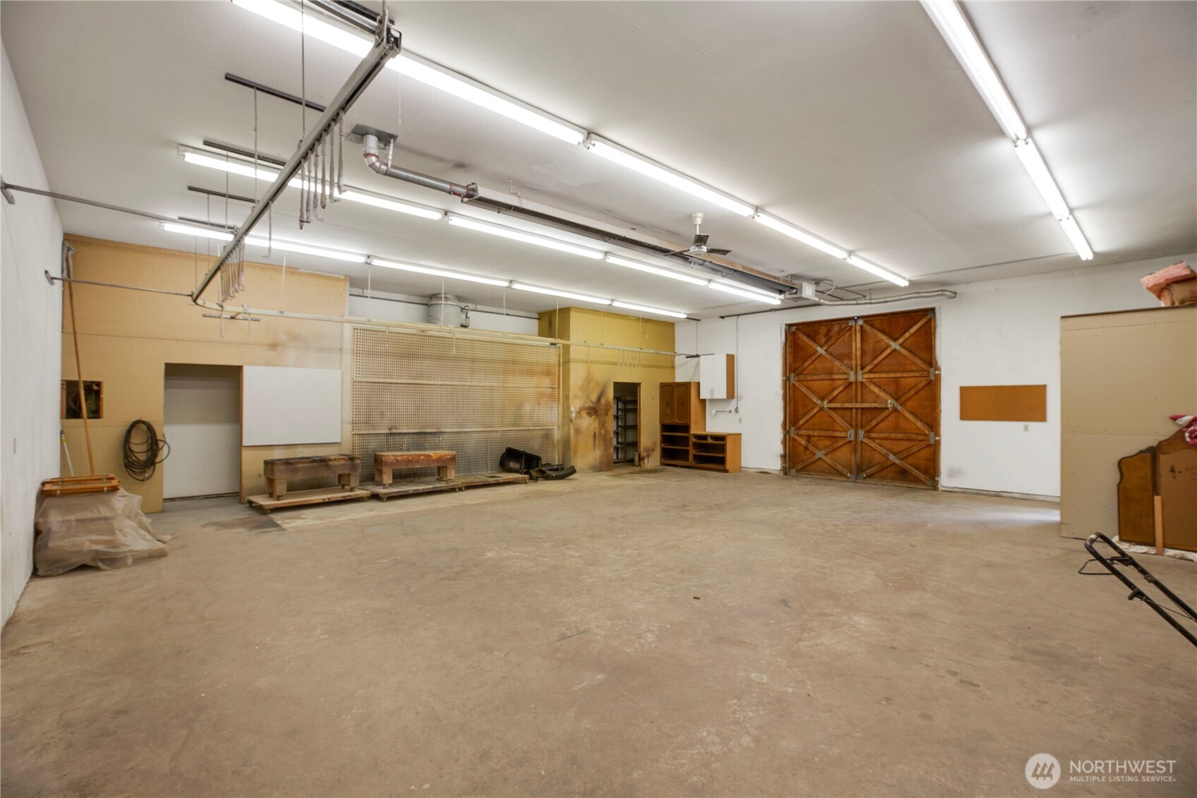 22430 Southeast 228th Street Maple Valley, WA 98038 - Photo 32 of 36