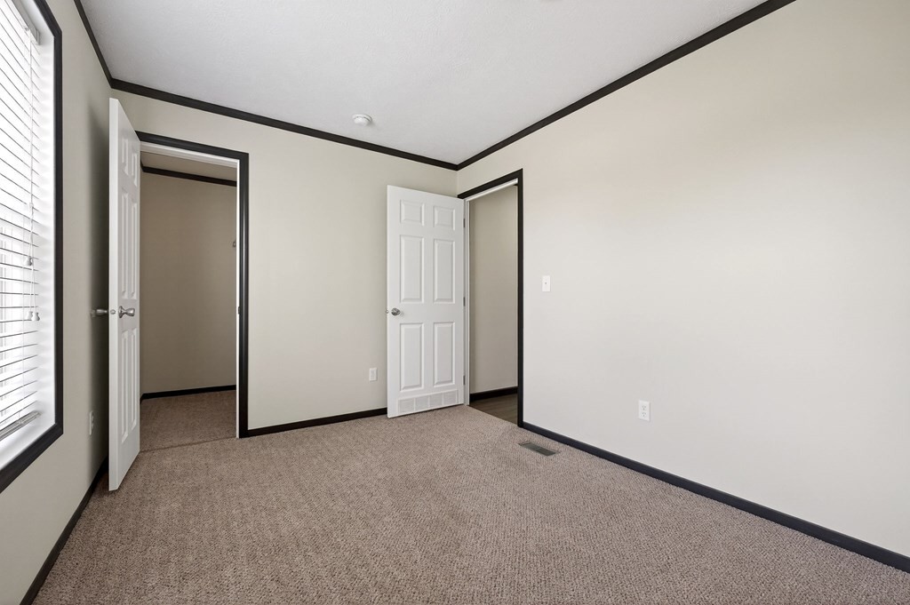 297 Martin Ridge Lane Gainesboro, TN 38562 - Photo 14 of 20