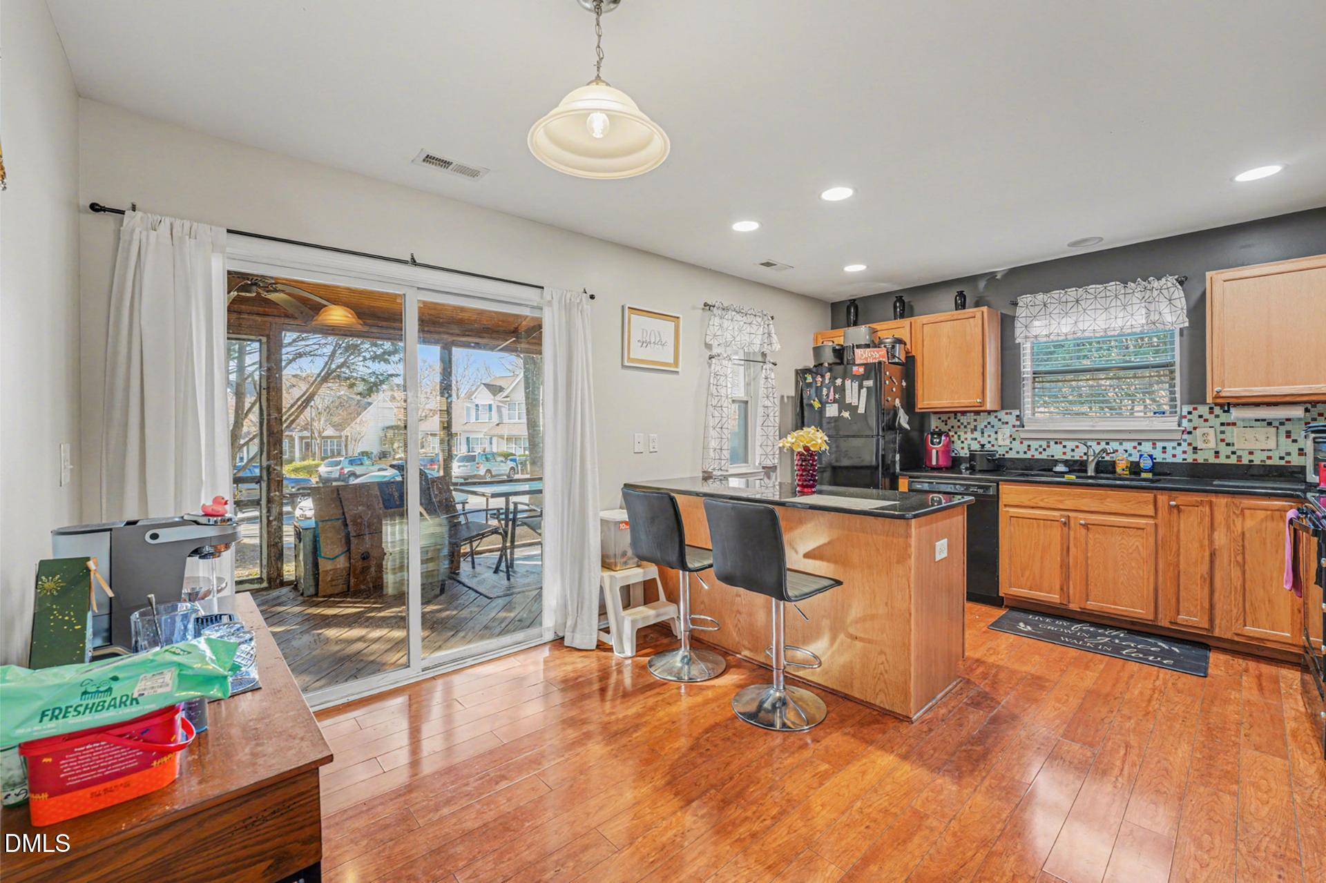 3620 Bison Hill Lane Raleigh, NC 27604 - Photo 7 of 31 008_file_902