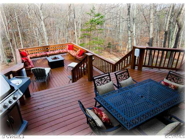 3030 Middlewood Road Midlothian, VA 23113 - Photo 17 of 20 an outdoor sitting area with furniture and wooden floor