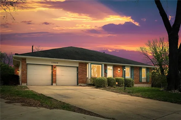 $315,000 | 15909 East 28th Street South, Independence, MO 64055