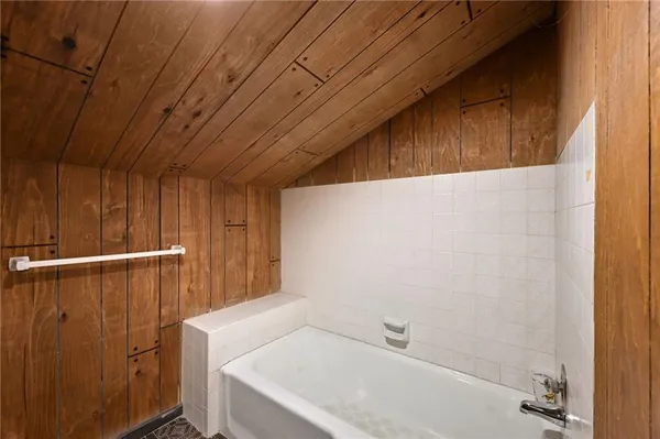 $315,000 | 15909 East 38th Street South, Independence, MO 64055