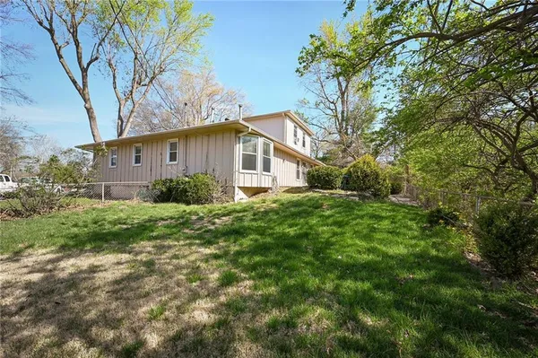 $315,000 | 15909 East 38th Street South, Independence, MO 64055