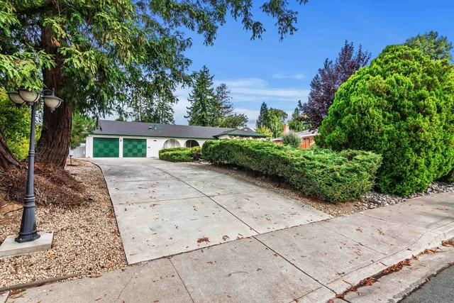 $1,989,000 | 540 Hamilton Way, Pleasanton, CA 94566