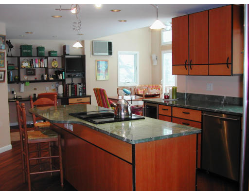 150 Countryside Road Newton, MA 02459 - Photo 4 of 14