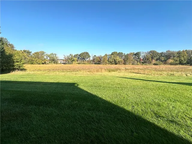 $214,999 | 5712 Northwest Plantation Lane, Lee's Summit, MO 64064