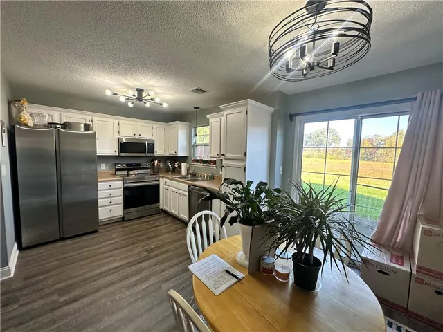 $214,999 | 5712 Northwest Plantation Lane, Lee's Summit, MO 64064