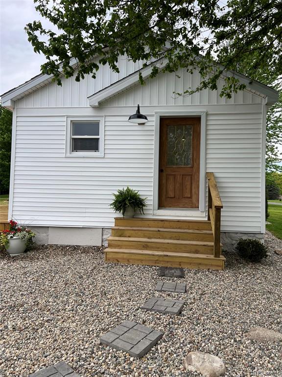 12301 Niblock Road Chesaning, MI 48616 - Photo 3 of 23