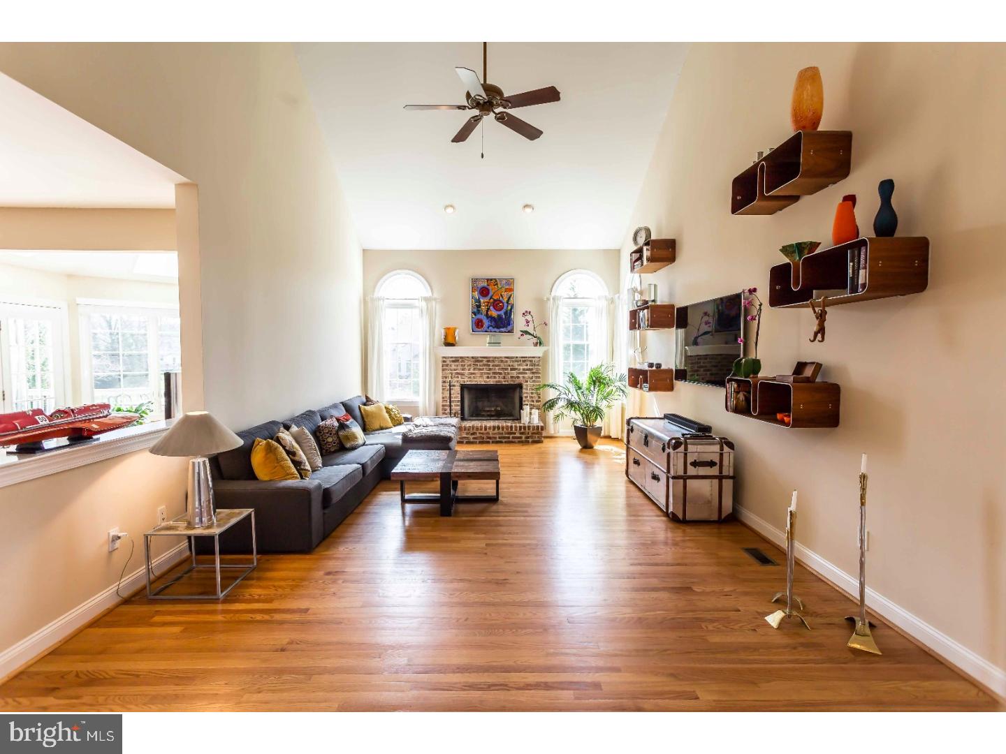 2002 St Andrews Drive Berwyn, PA 19312 - Photo 11 of 25 Family Room