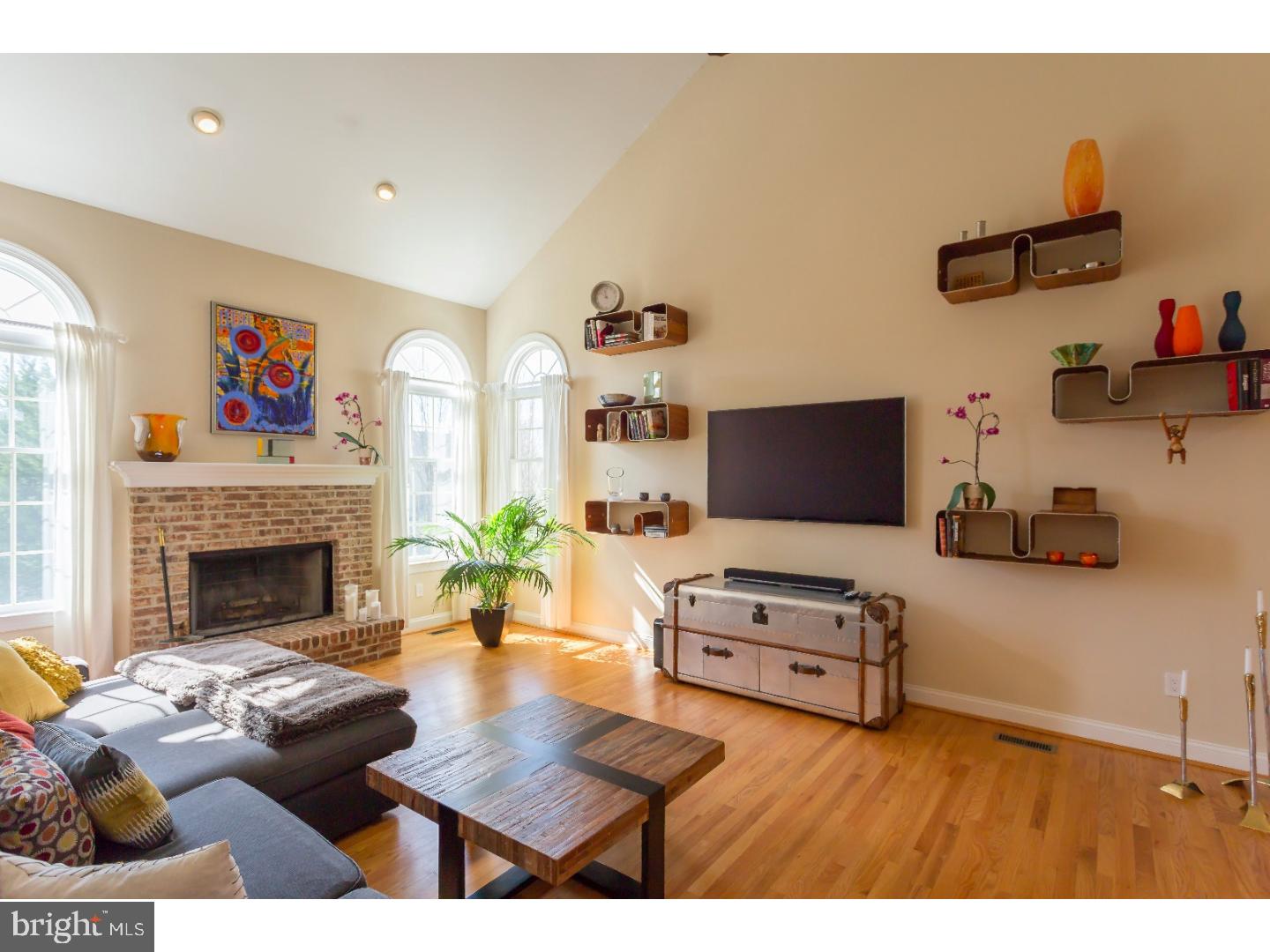 2002 St Andrews Drive Berwyn, PA 19312 - Photo 10 of 25 Family Room