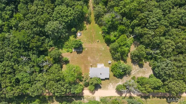 $578,400 | 38925 Stonepiler Avenue, Edwards, MO 65326