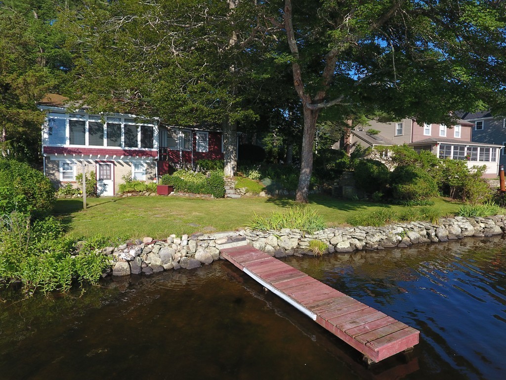 279 Lakeside Road Hanson, MA 02341 - Photo 4 of 28 Gallery Image 4