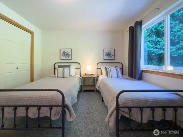 $1,095,000 | 1-X Beach Way, Hat Island, WA 98201