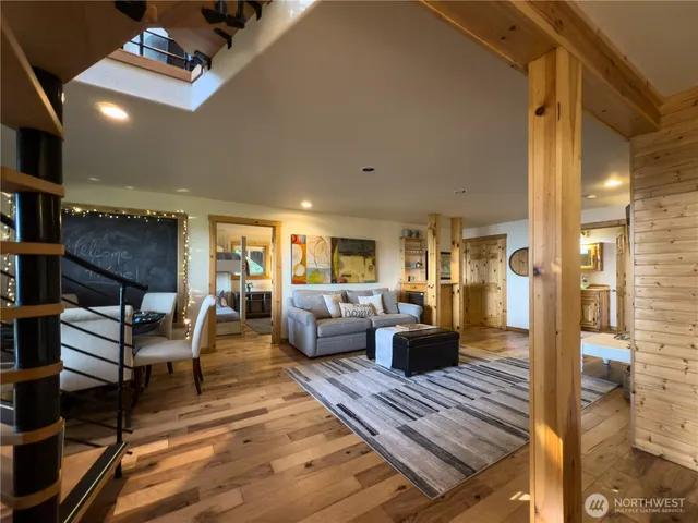 $1,095,000 | 1-X Beach Way, Hat Island, WA 98201