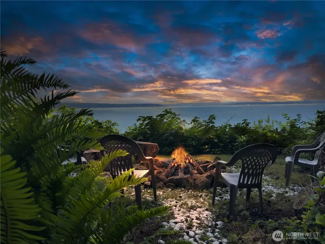 $1,095,000 | 1-X Beach Way, Hat Island, WA 98201