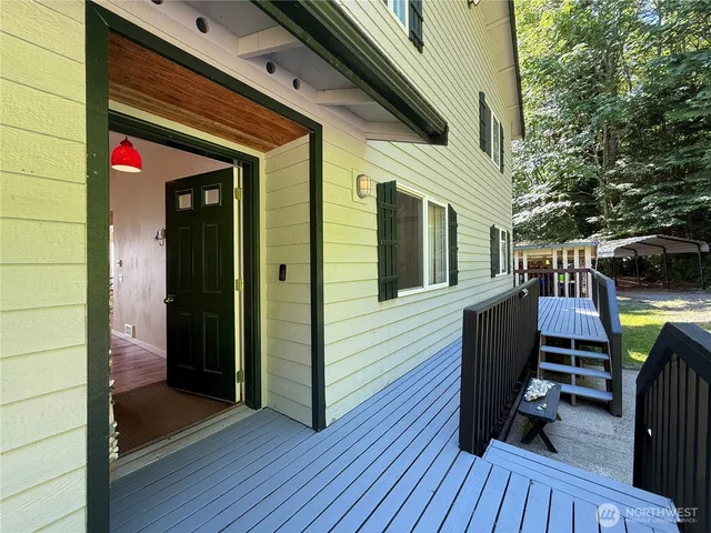 $1,095,000 | 1-X Beach Way, Hat Island, WA 98201