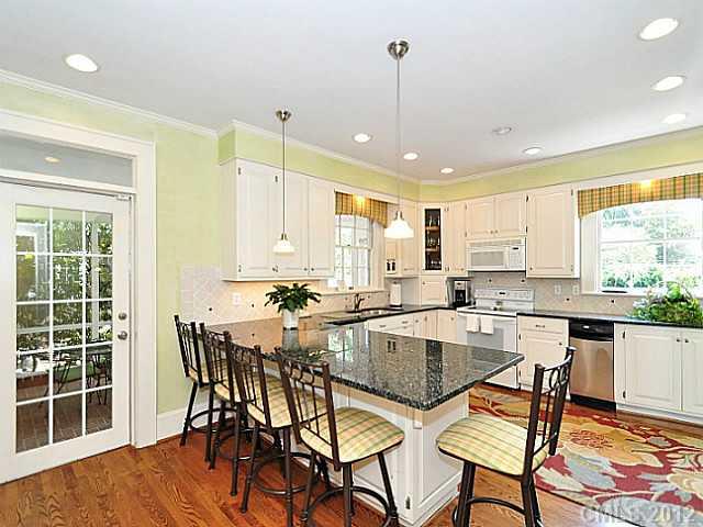 1737 Queens Road Charlotte, NC 28207 - Photo 5 of 16 Gallery Image 5