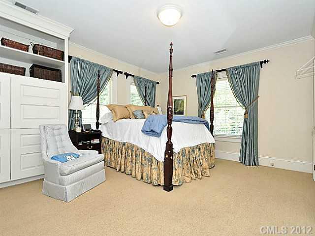 1737 Queens Road Charlotte, NC 28207 - Photo 9 of 16 Gallery Image 9