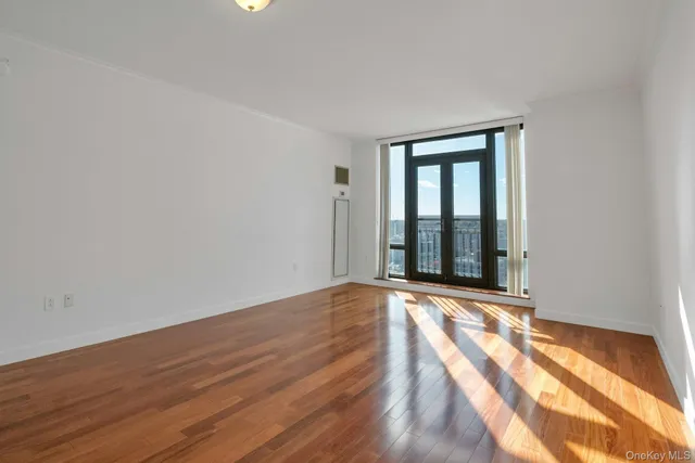 $799,000 | 10 City Place, Unit 19C, White Plains, NY 10601