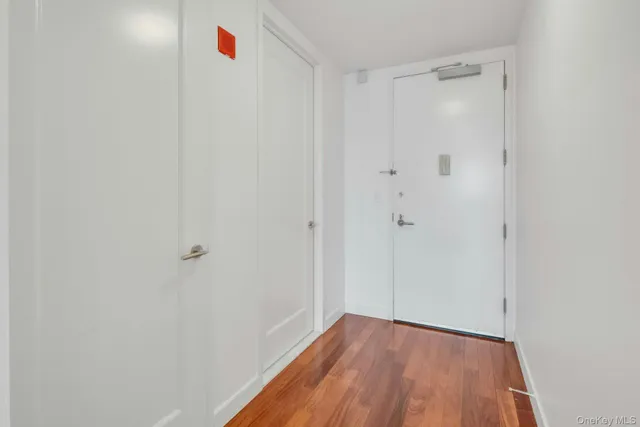 $799,000 | 10 City Place, Unit 19C, White Plains, NY 10601