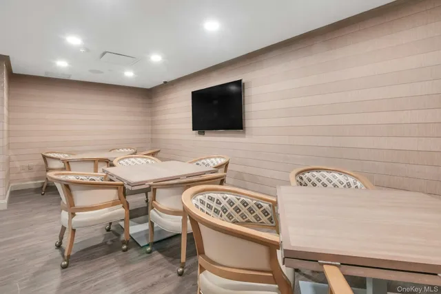 $799,000 | 10 City Place, Unit 19C, White Plains, NY 10601