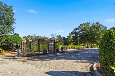 $229,000 | 13033 Sunset Lake Drive, Jacksonville, FL 32258