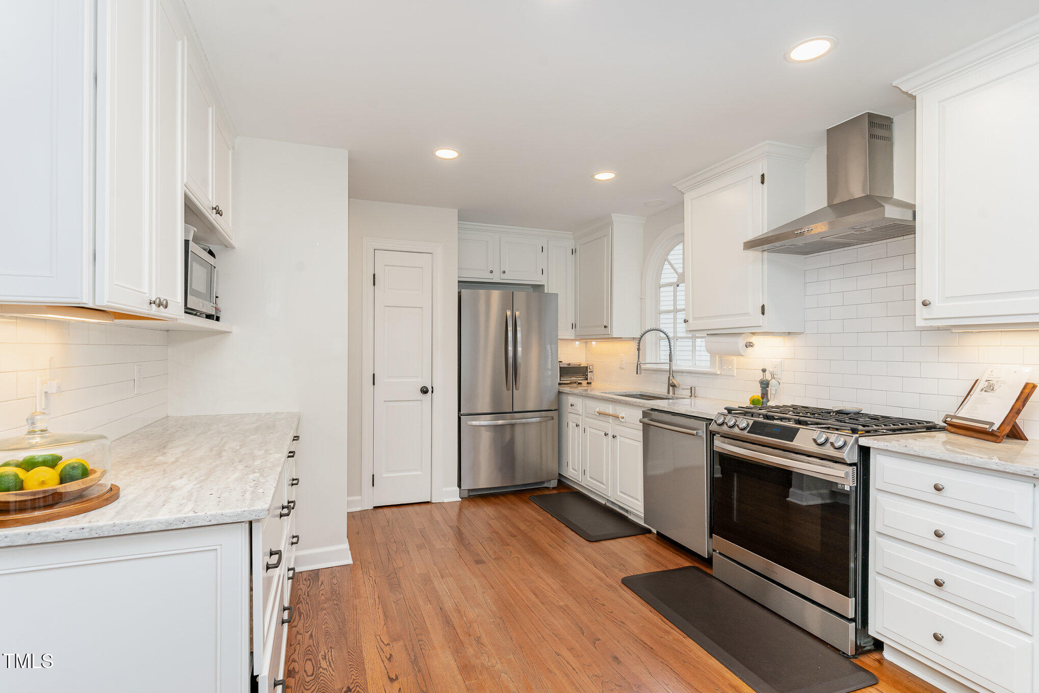 7017 Sandringham Court Raleigh, NC 27613 - Photo 9 of 25 009_dsc00033-edit_314