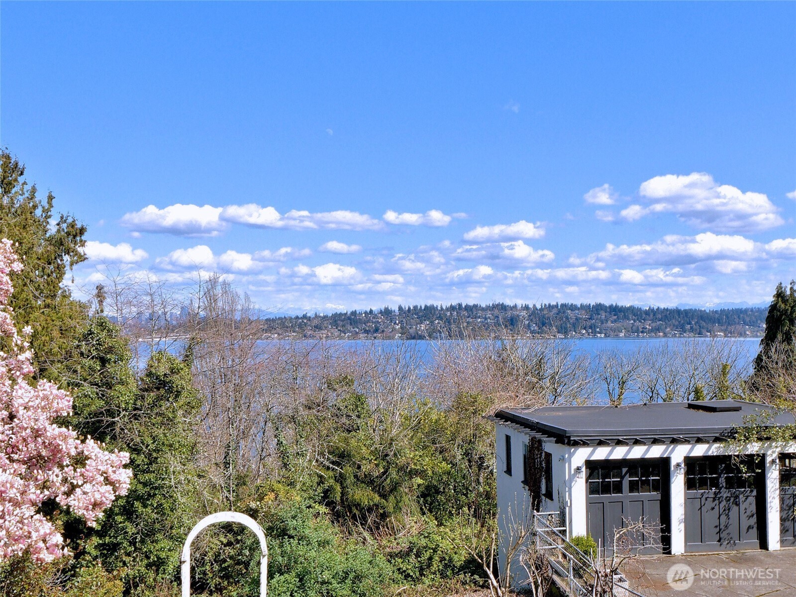 3010 Cascadia Avenue South Seattle, WA 98144 - Photo 16 of 33