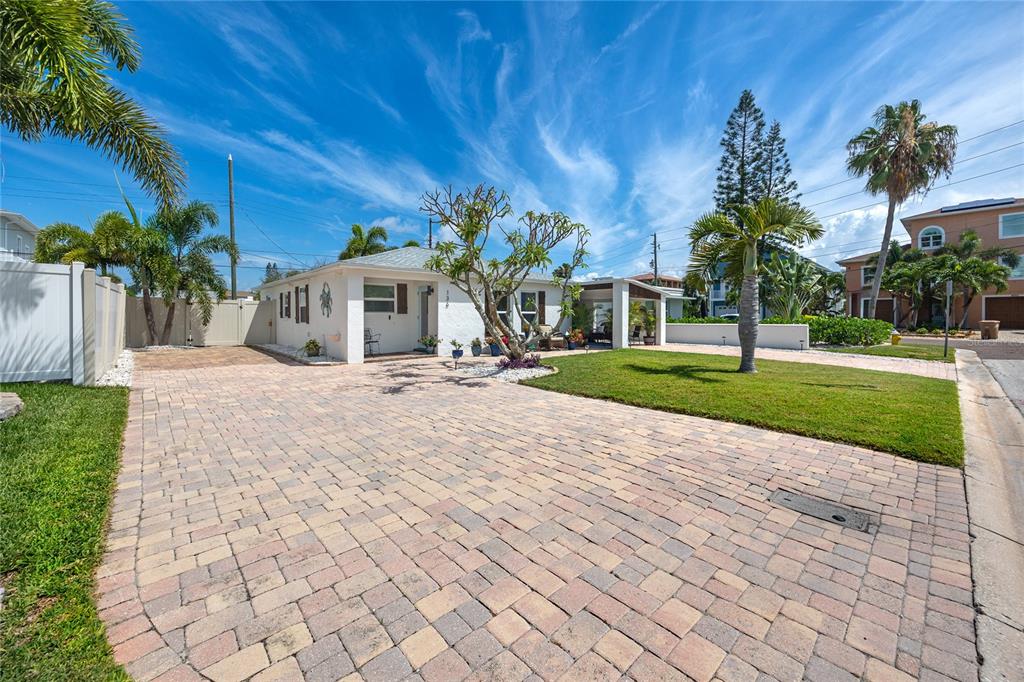 136 143rd Avenue Madeira Beach, FL 33708 - Photo 8 of 54