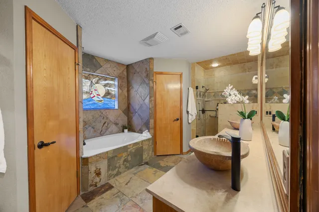 $699,990 | 1346 Amistad Drive, Round Rock, TX 78664