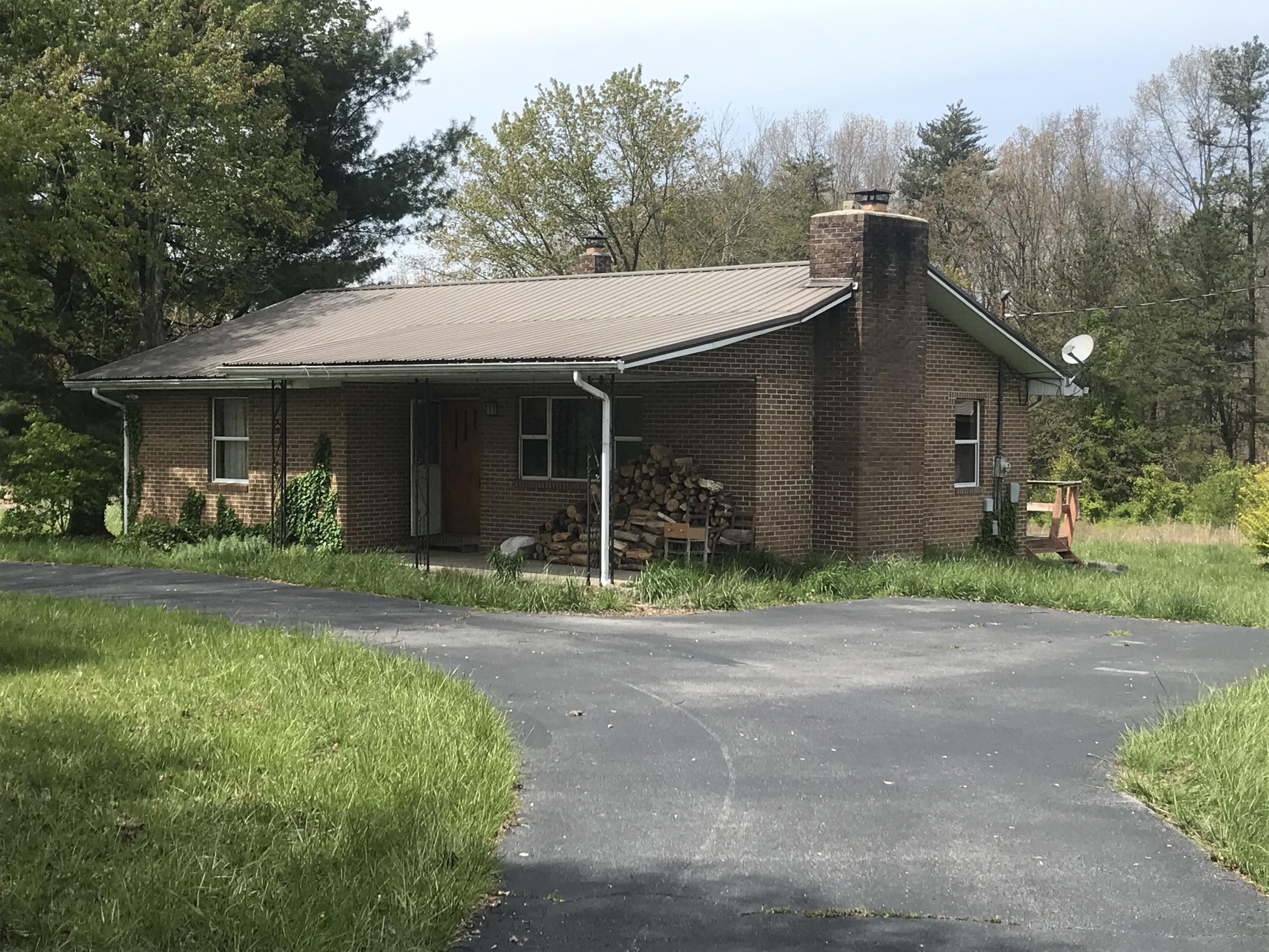 870 Kilby Road Clarkrange, TN 38553 - Photo 3 of 14 IMG_0547