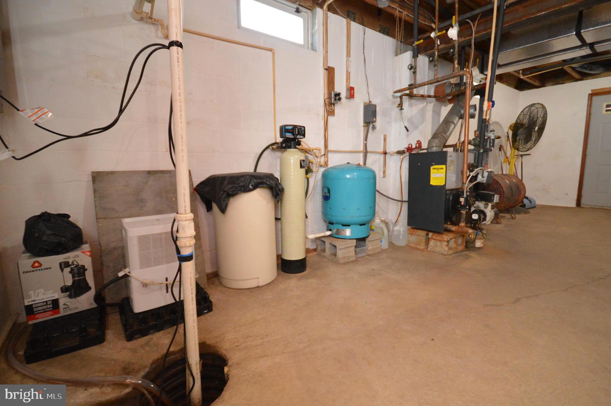 339 Money Road Townsend, DE 19734 - Photo 46 of 56 Sump pump, Water conditioner, well pump, furnace