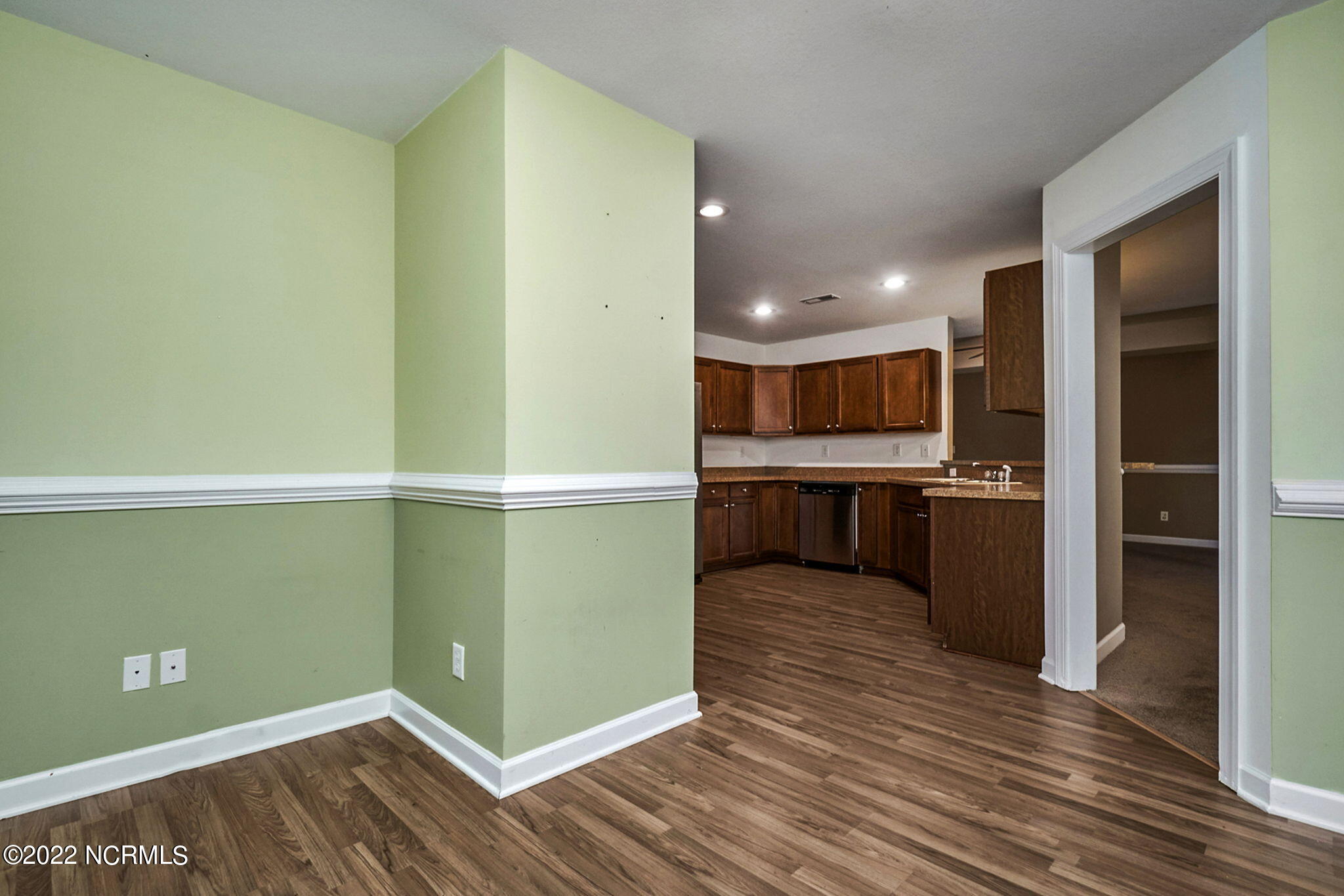 402 South Edenton Rd Street Hertford, NC 27944 - Photo 11 of 26 14-web-or-mls-#3003 - ABel Sutton - 402