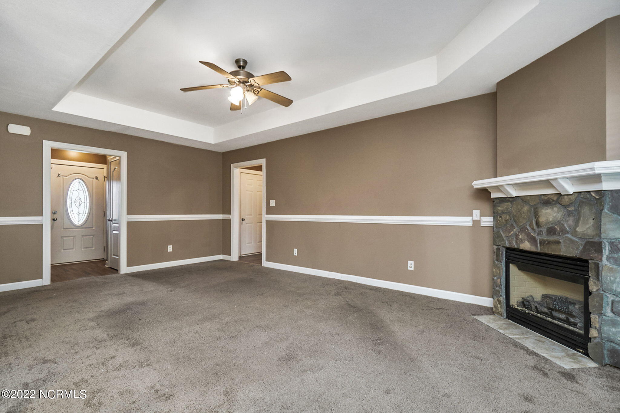 402 South Edenton Rd Street Hertford, NC 27944 - Photo 5 of 26 6-web-or-mls-#3003 - ABel Sutton - 402