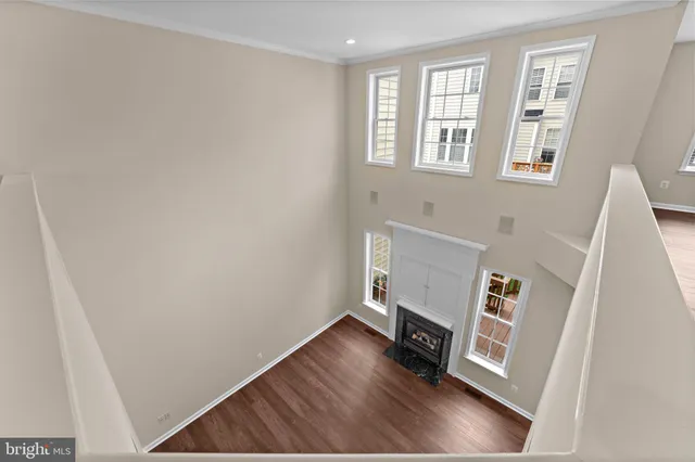 $699,999 | 20377 Cottswold Terrace, Unit 73, Sterling, VA 20165