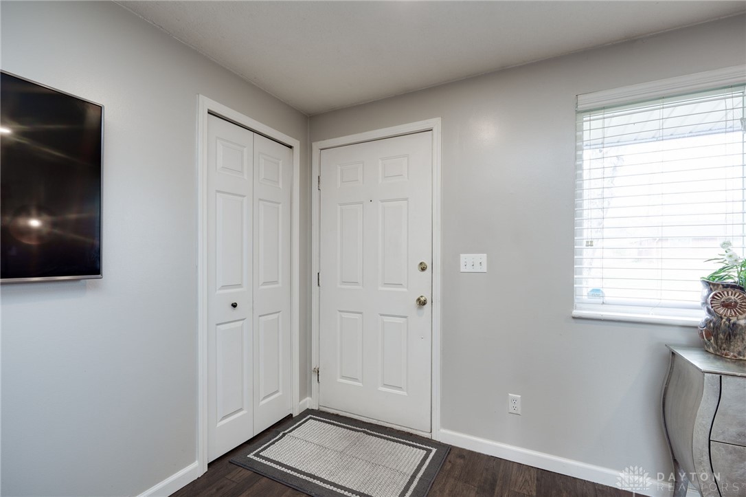 6574 Highbury Road Dayton, OH 45424 - Photo 5 of 36 Gallery Image 5