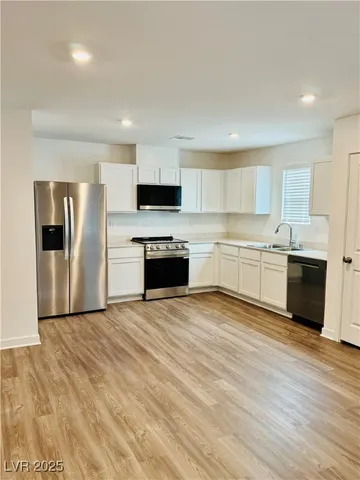 $1,700 | 736 South Mar Azul Court, Pahrump, NV 89048