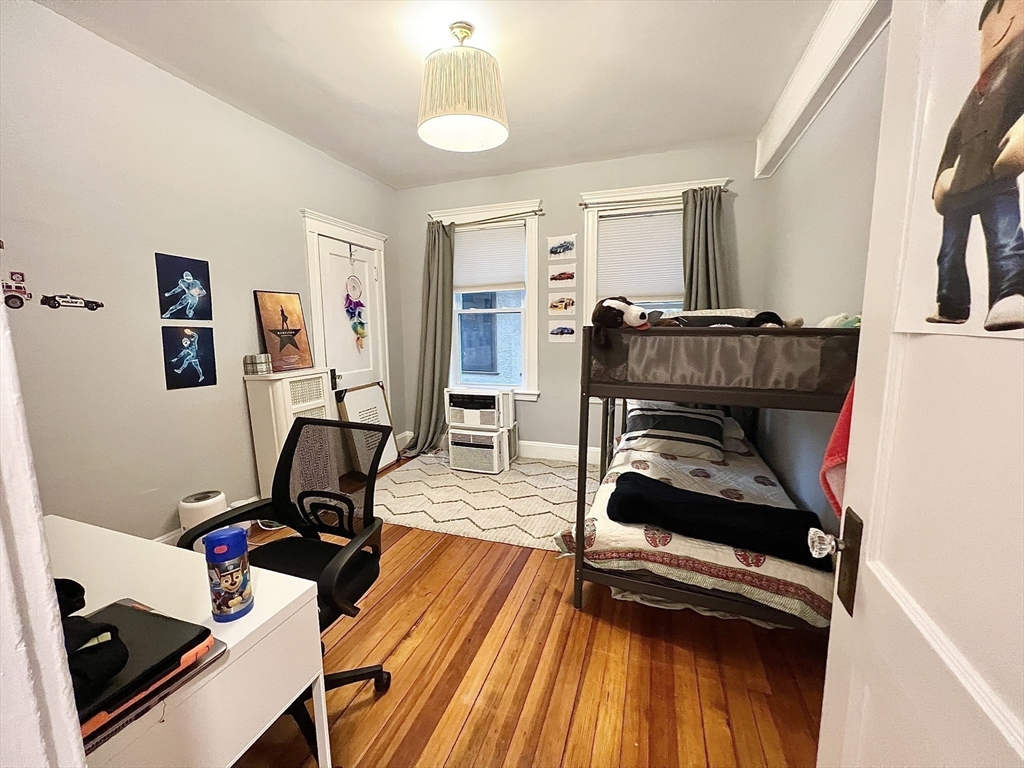 189 Rawson Road, Unit 1 Brookline, MA 02445 - Photo 8 of 18 Gallery Image 8