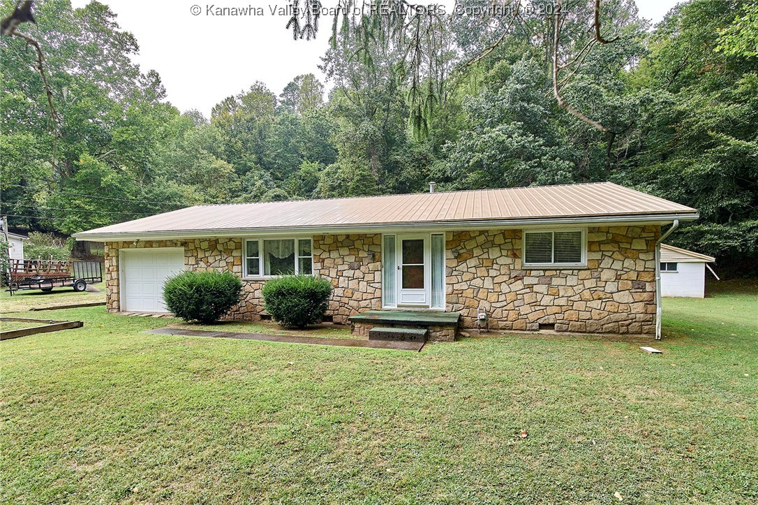 312 Bills Creek Road Winfield, WV 25213 - Photo 1 of 45 Gallery Image 1