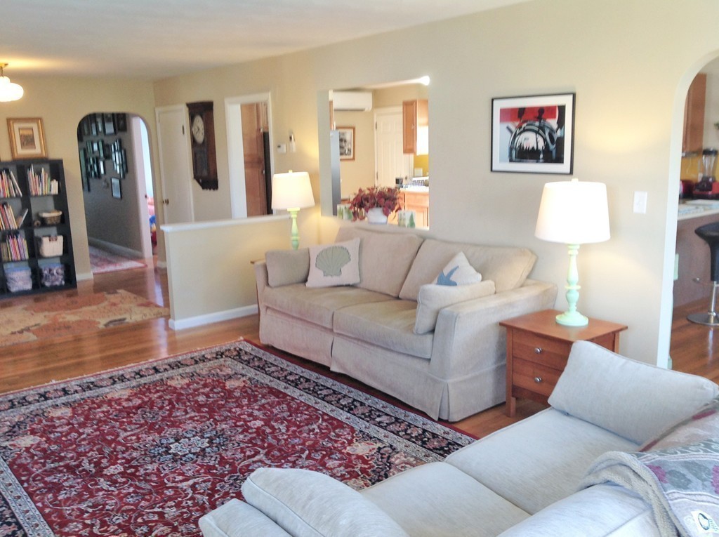 60 Glendale Road Marblehead, MA 01945 - Photo 5 of 12