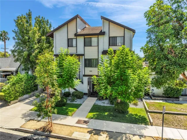 $2,750 | 640 Ivy Street, Glendale, CA 91204