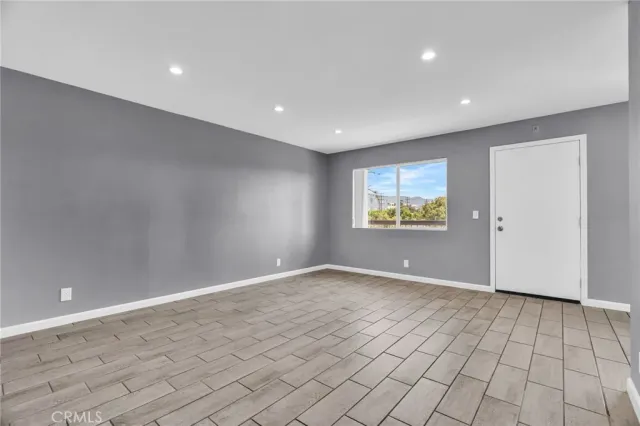 $2,750 | 640 Ivy Street, Glendale, CA 91204