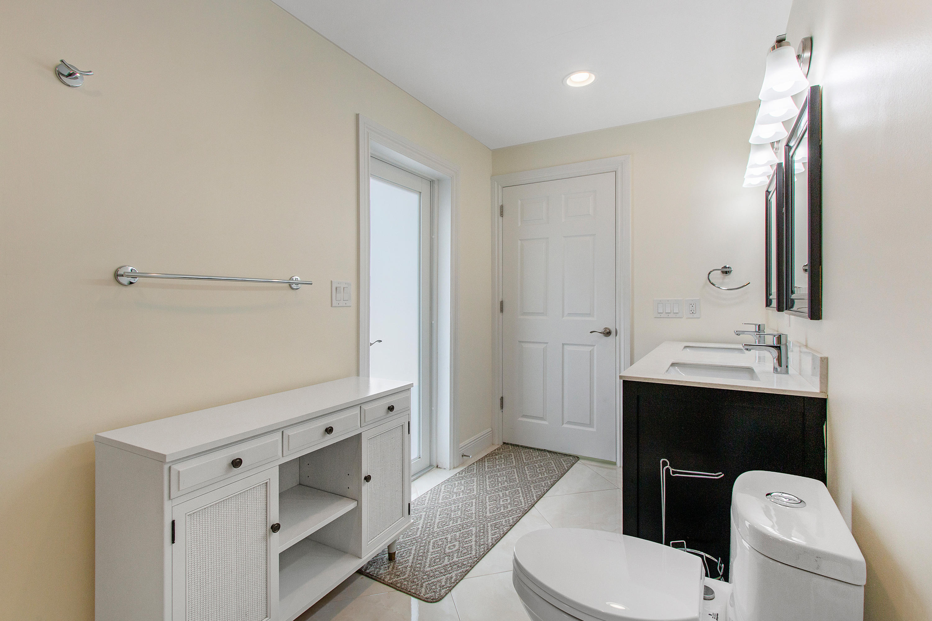 500 Northwest 13th Avenue Boca Raton, FL 33486 - Photo 20 of 28 021-500NW13thAve-BocaRaton-FL-full