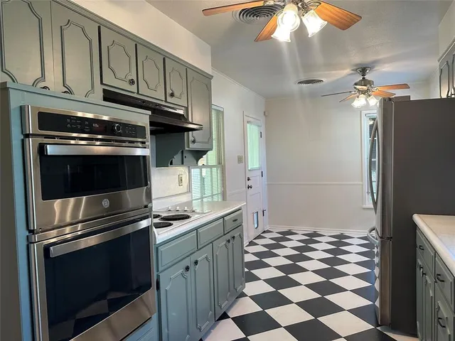 $3,300 | 3616 Harwen Terrace, Fort Worth, TX 76109