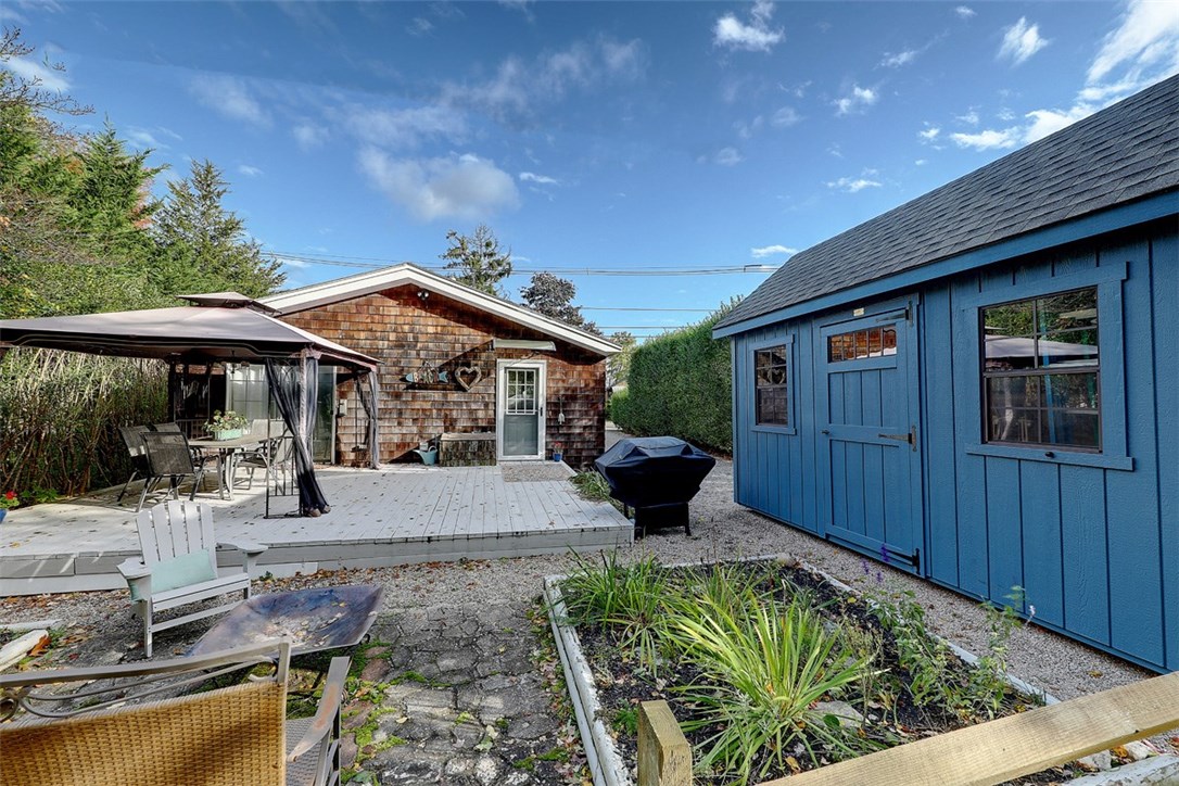202 Middlebridge Road South Kingstown, RI 02879 - Photo 12 of 34