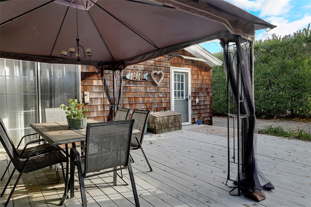 202 Middlebridge Road South Kingstown, RI 02879 - Photo 15 of 34