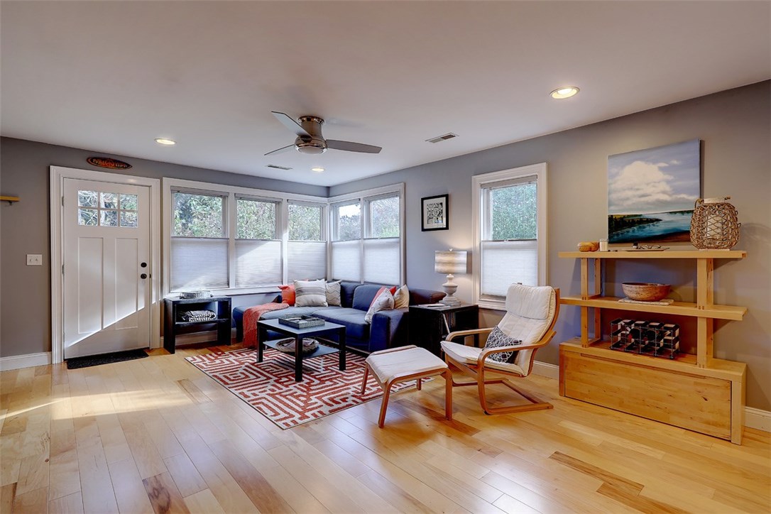 202 Middlebridge Road South Kingstown, RI 02879 - Photo 16 of 34